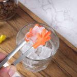 multifunctional mini reacher tongs silicone hand shape tongs