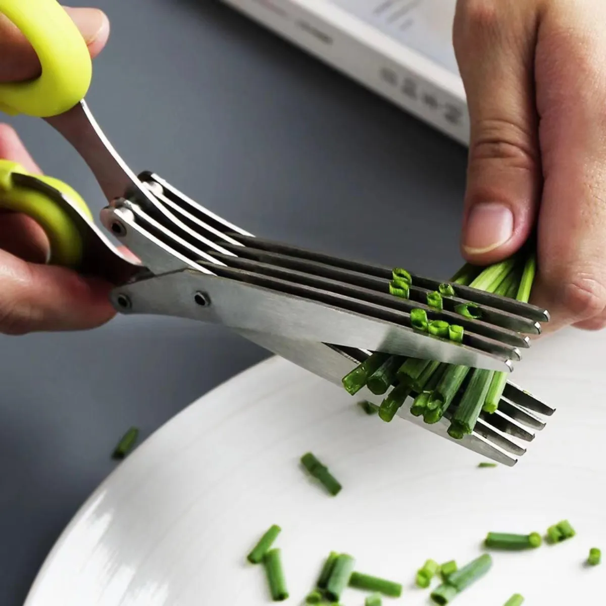 5 layers kitchen scissor multi blade herb & vegetable cutting shears with cleaning comb
