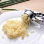 stainless steel garlic press kitchen garlic mincer for easy crushing