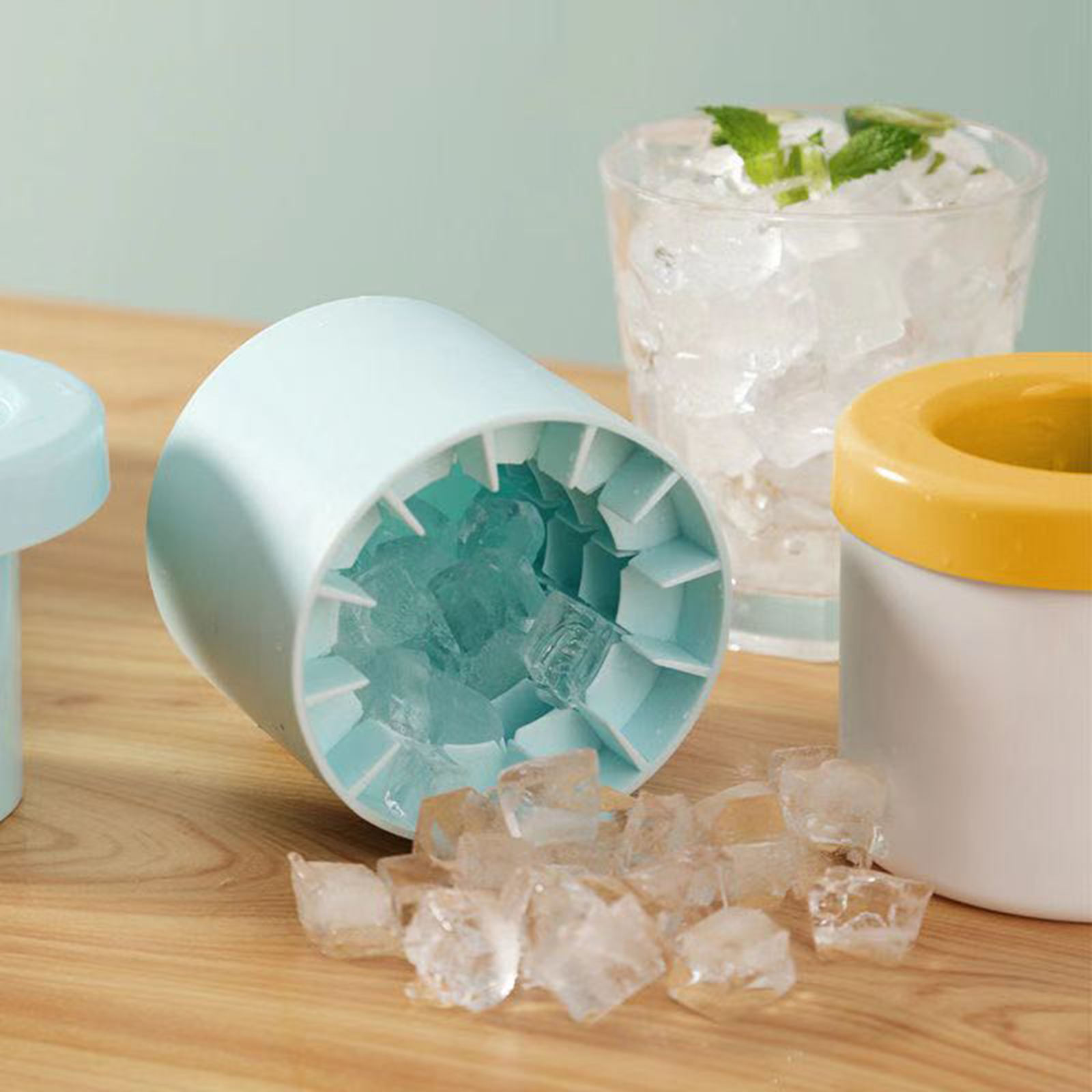 large silicone ice bucket for 2 drinks space saving, easy to use large silicone ice bucket for 2 drinks space saving, easy to use