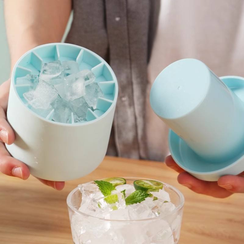 large silicone ice bucket for 2 drinks space saving, easy to use large silicone ice bucket for 2 drinks space saving, easy to use