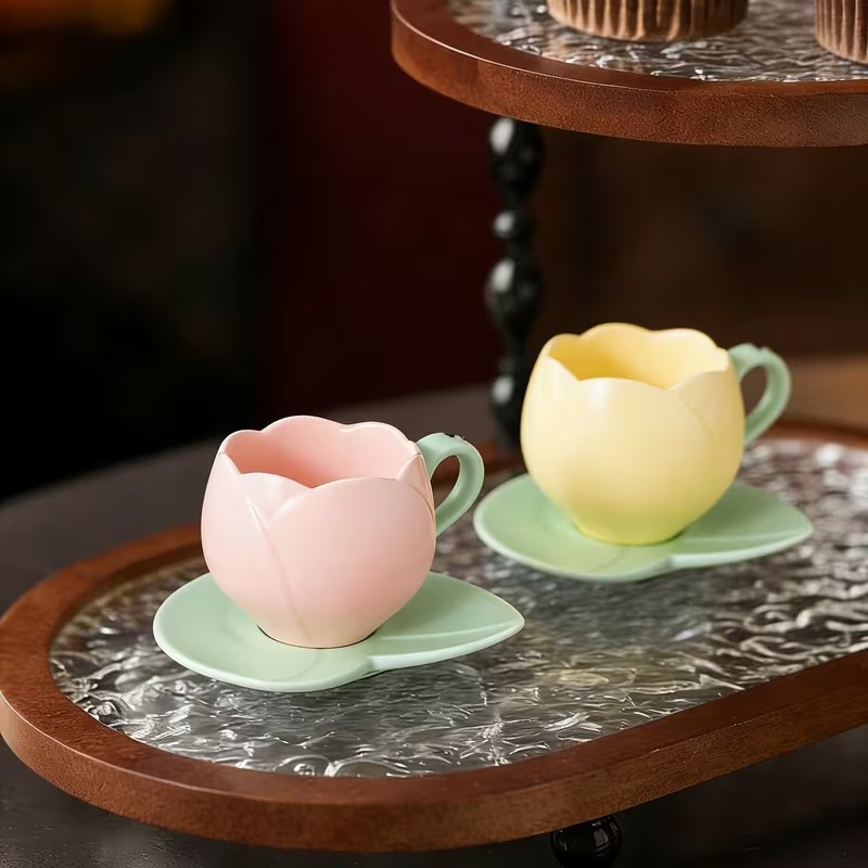 Elegant Tulip Ceramic Teapot And Tea Cups Set