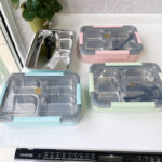3 hook lunch box 4
