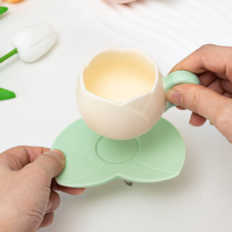 Elegant Tulip Ceramic Teapot And Tea Cups Set