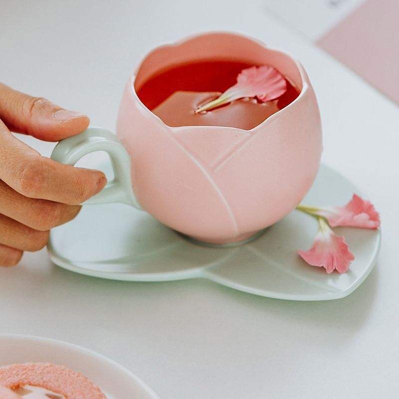 Elegant Tulip Ceramic Teapot And Tea Cups Set