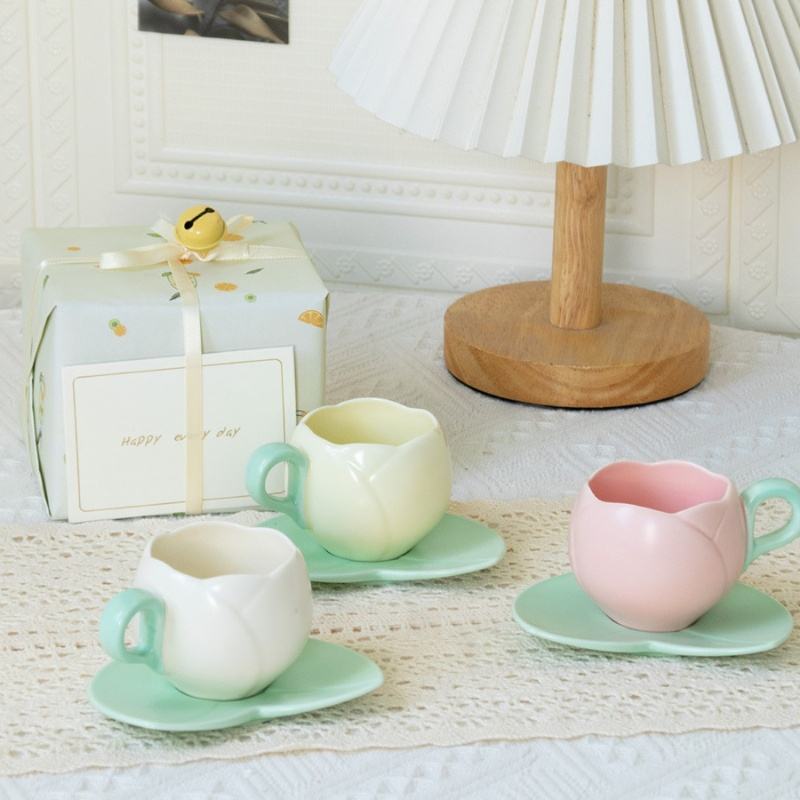 Elegant Tulip Ceramic Teapot And Tea Cups Set