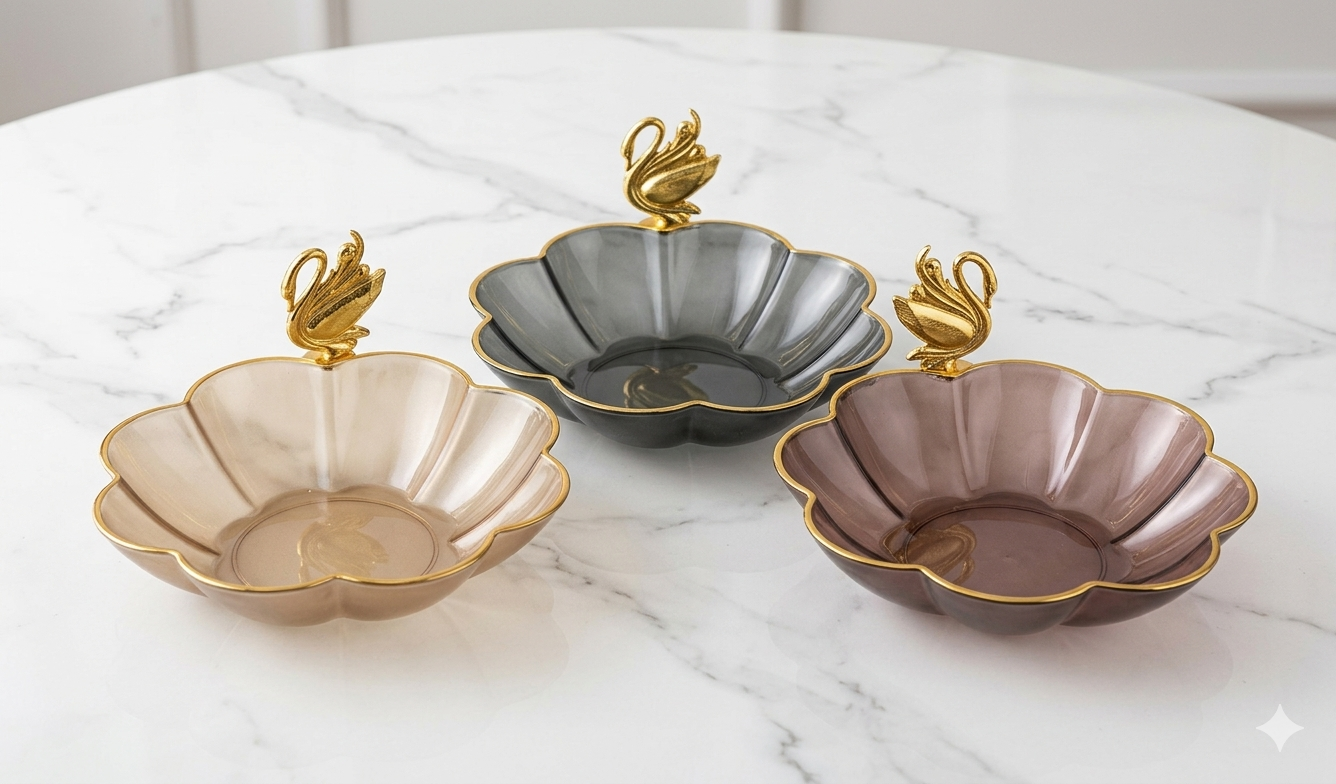 Elegant Glass Swan Handle Decorative Fruit Candy Bowl