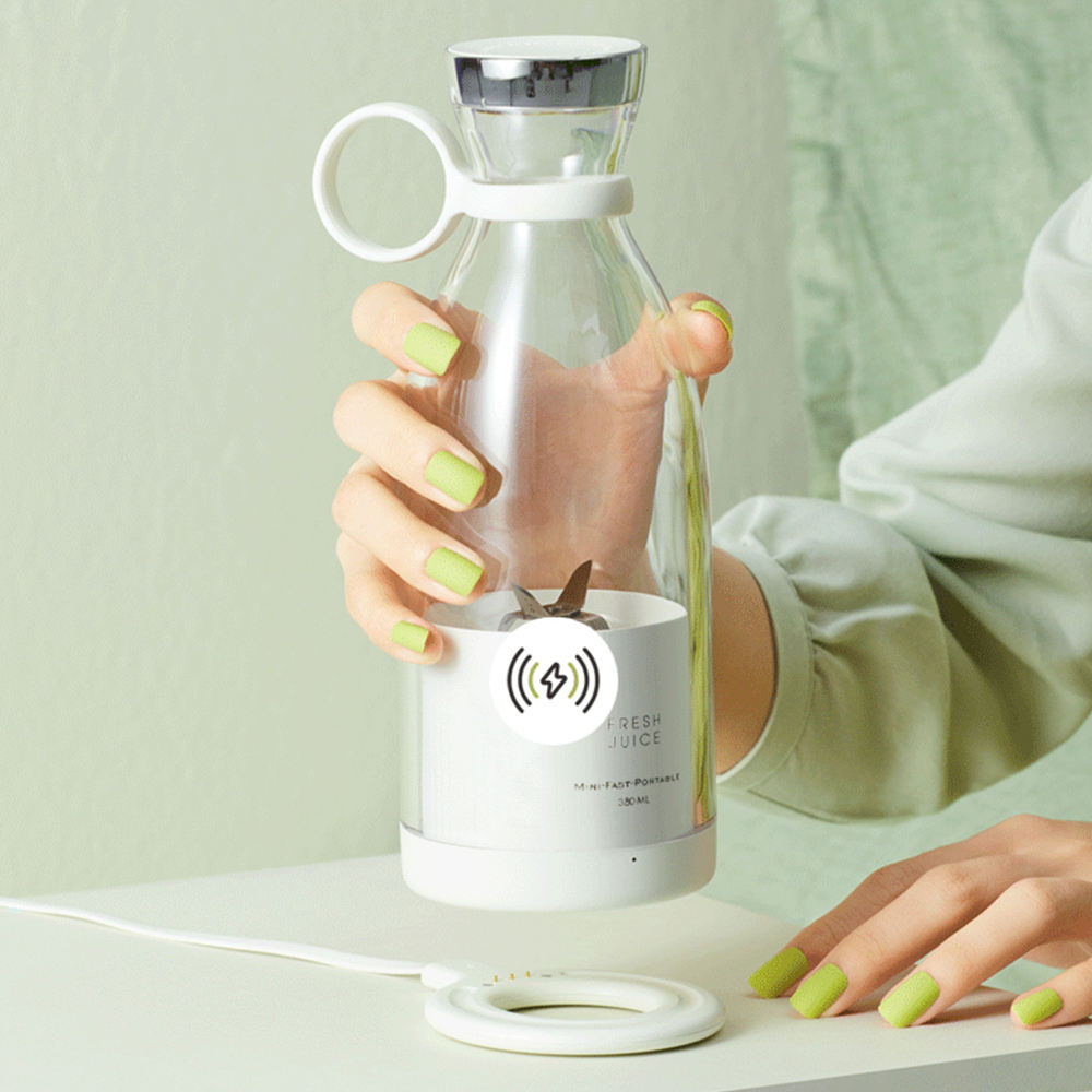Electric Mini Portable Juicer Blender USB Recahrgeable