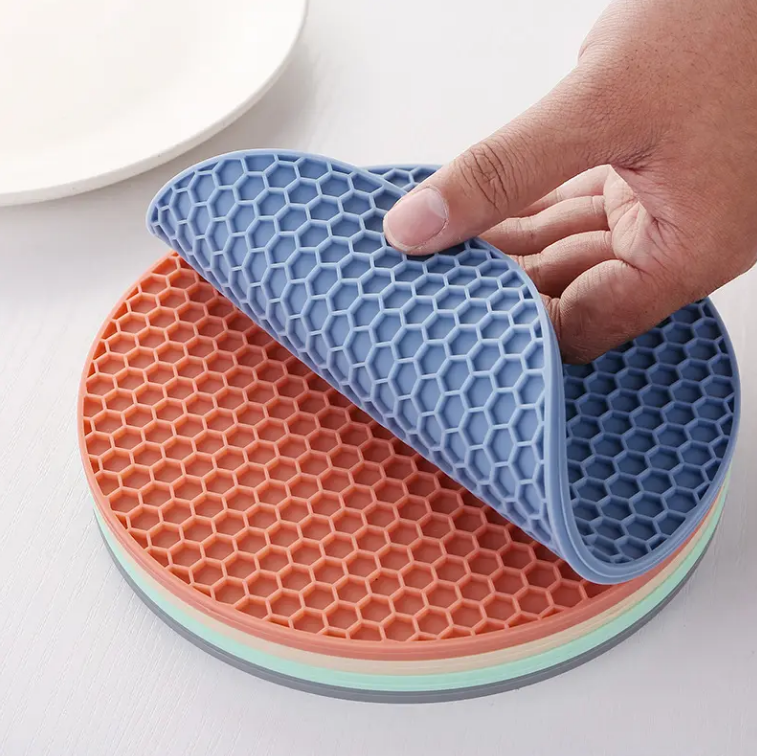 Round Honey Comb Silicon Placement Anti Scalding Non-Slip Pad
