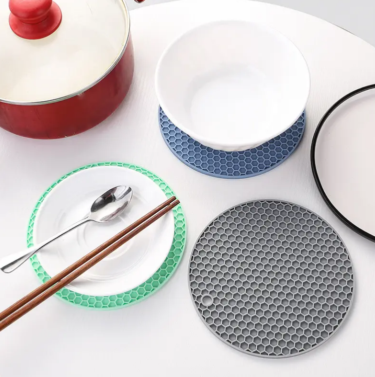 Round Honey Comb Silicon Placement Anti Scalding Non-Slip Pad