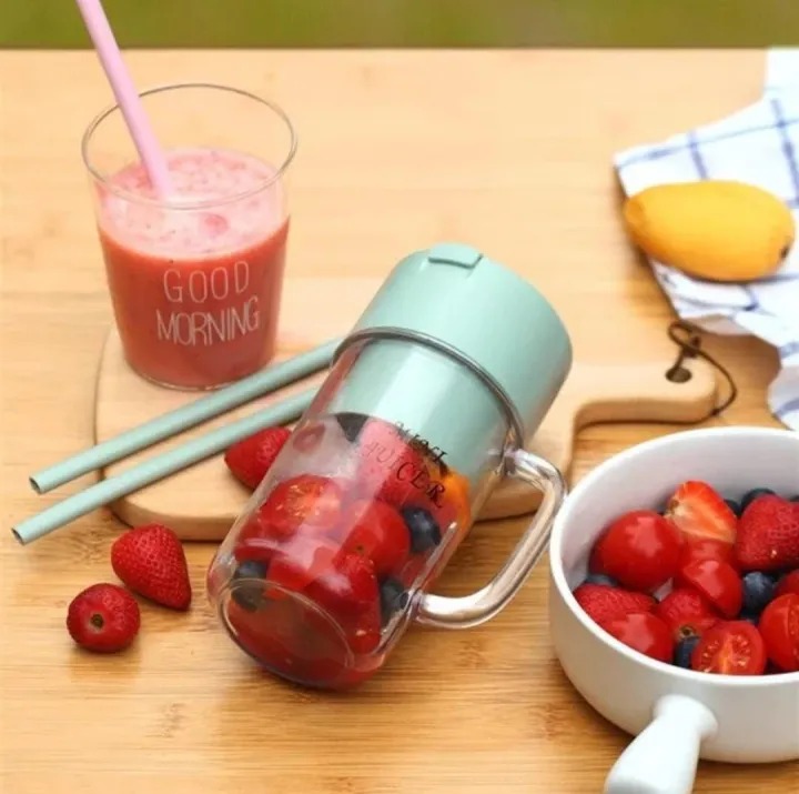 Mini Rechargeable Portable Juicer Blender