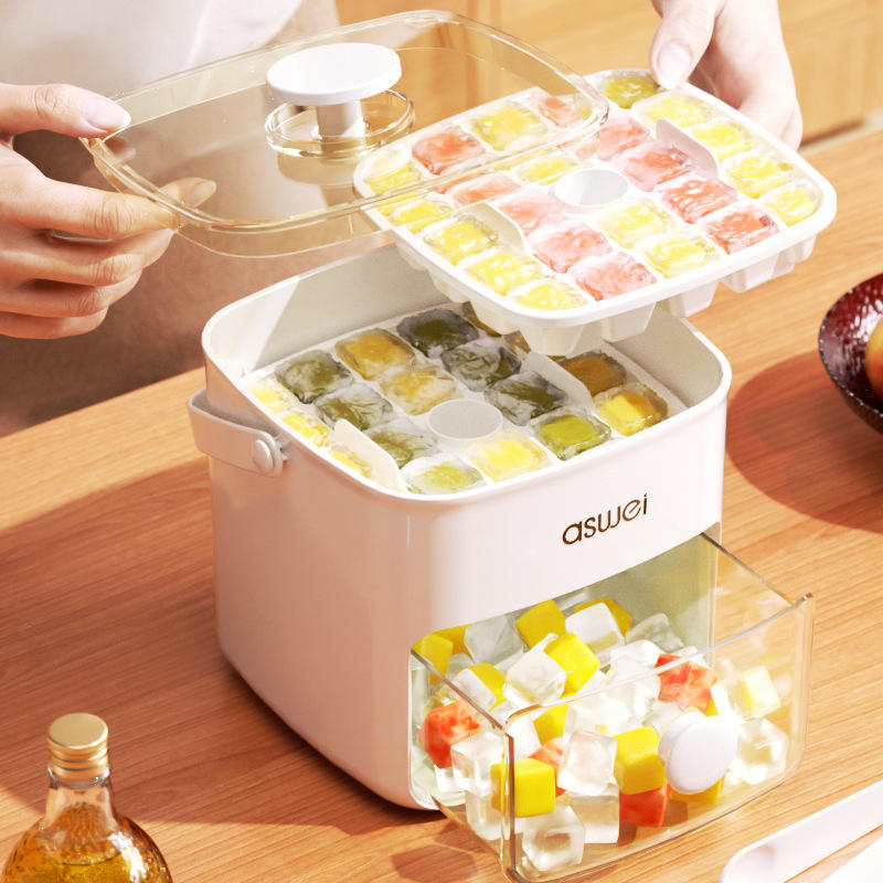 Easy Press Type Ice Cube Bucket