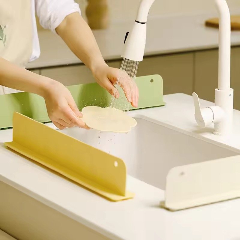 Flexible Silicone Kitchen Sink Splash Guard
